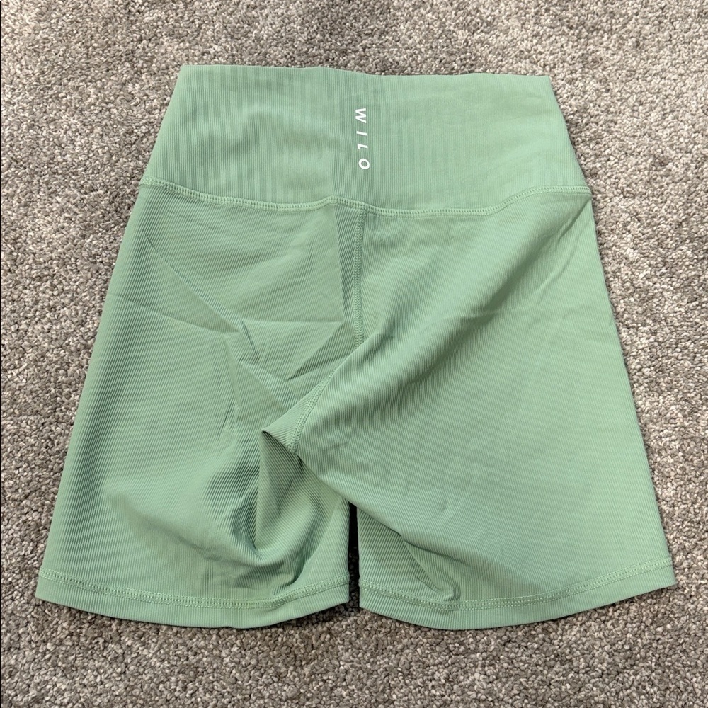 Wilo Mint Green Biker Shorts - Picture 3 of 3